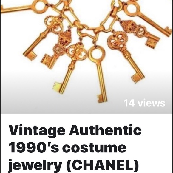 Vintage Authentic CHANEL Skeleton key bracelet - Picture 2 of 6